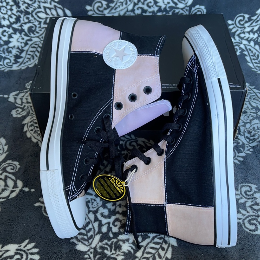 Converse Chuck Taylor All Star Hi Black/Magenta/White MEN`S - Picture 12 of 16
